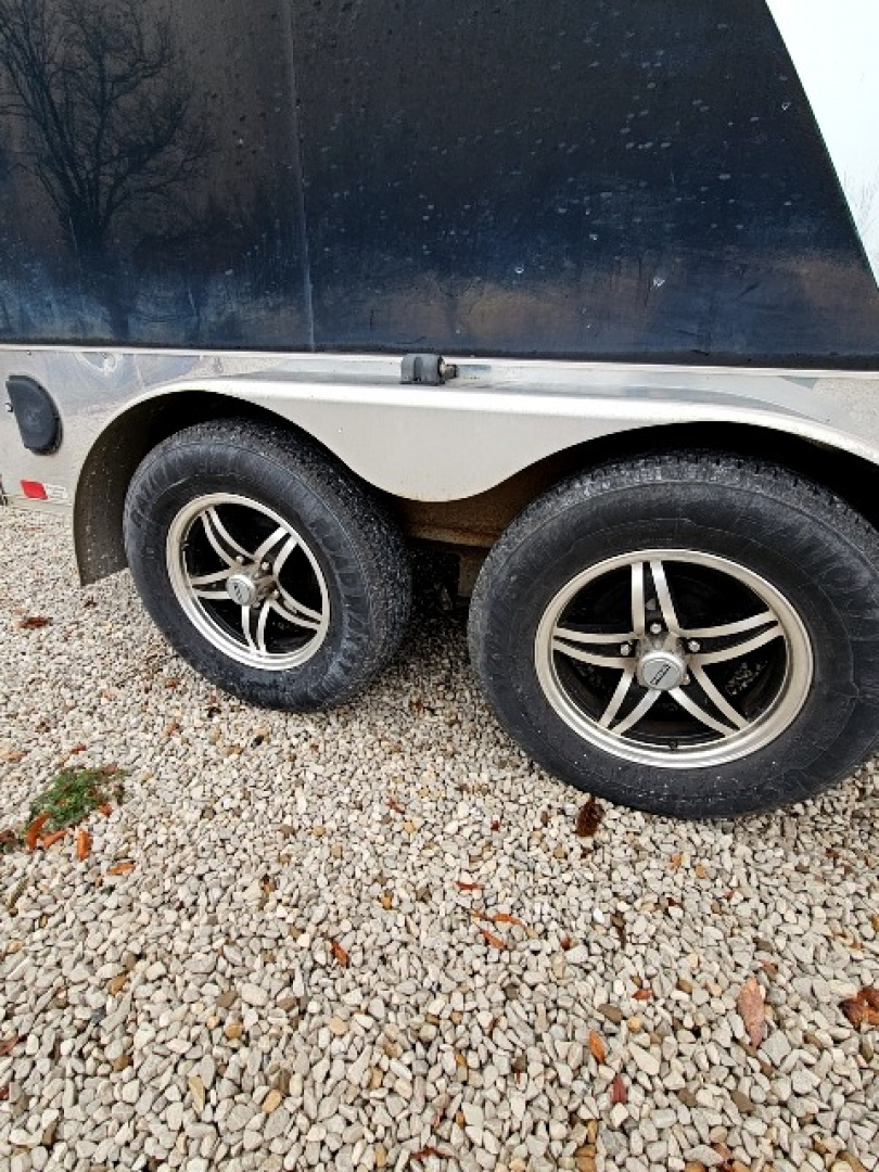 Used 2019 United Trailers ORANGE/BLACK 7 x 12 7K Motorcycle Cargo / Enclosed Trailer