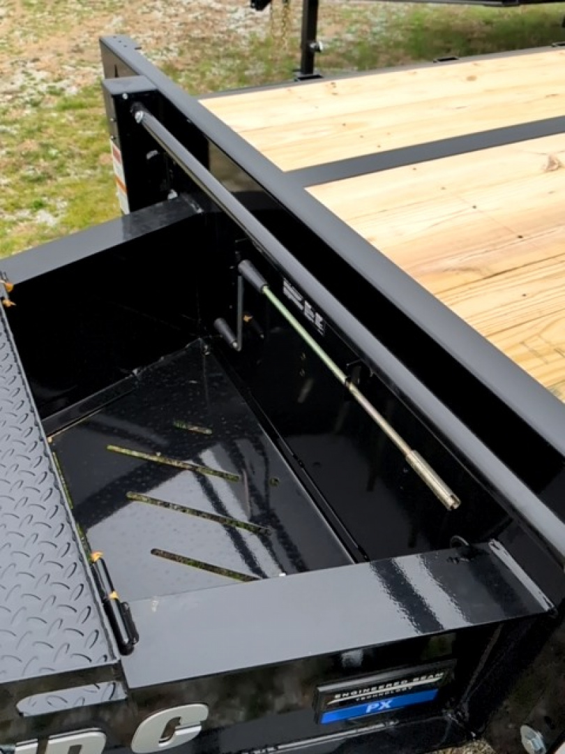 New 2026 Diamond C Trailers PX210 Deckover Trailer