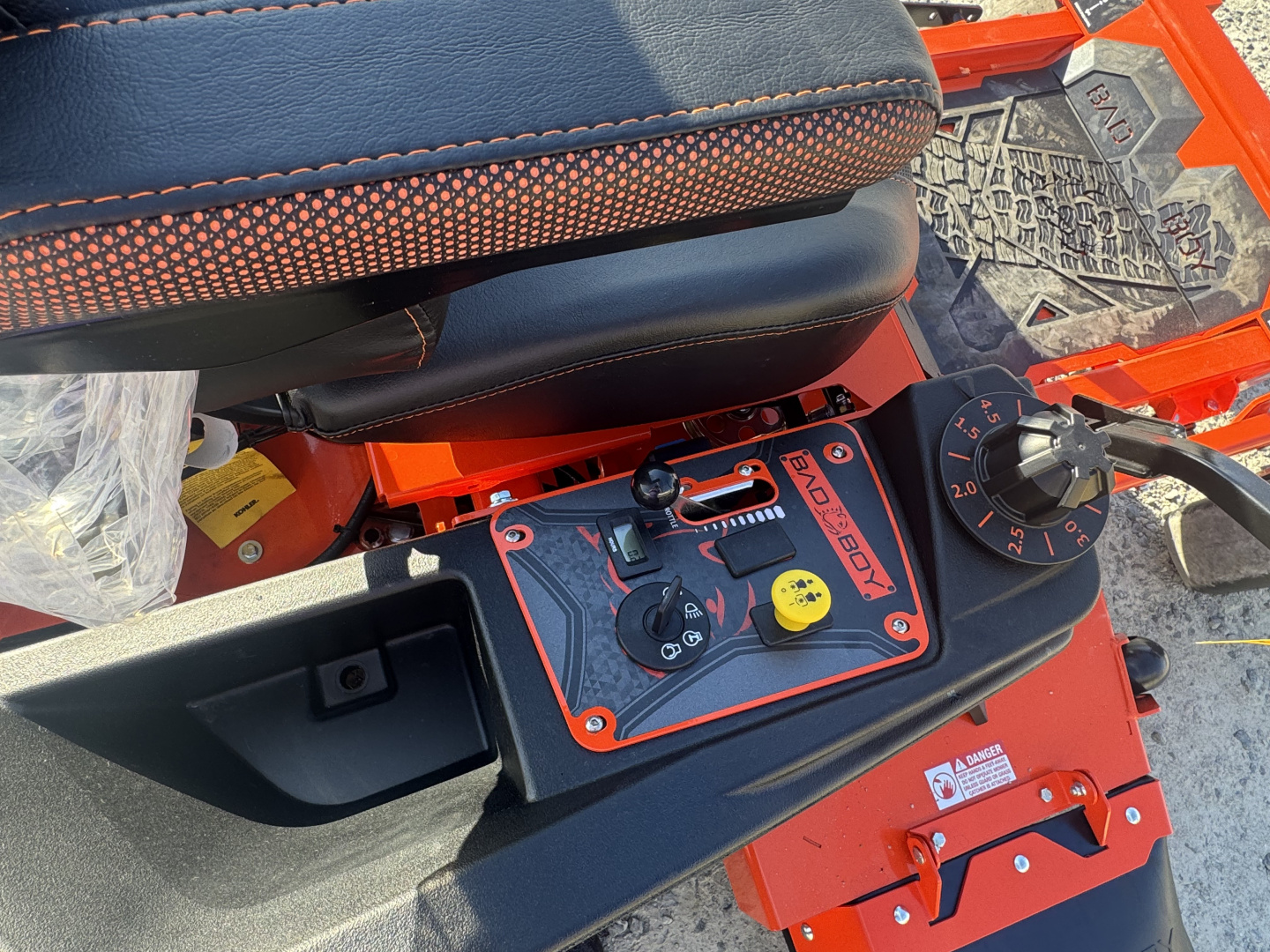 New 2026 Bad Boy ZT ELITE 54" KOHLER BZS54KT726 Lawn Mowers