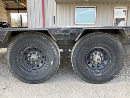 Used 2021 PJ 102"x30' Gooseneck Flatbed- LS