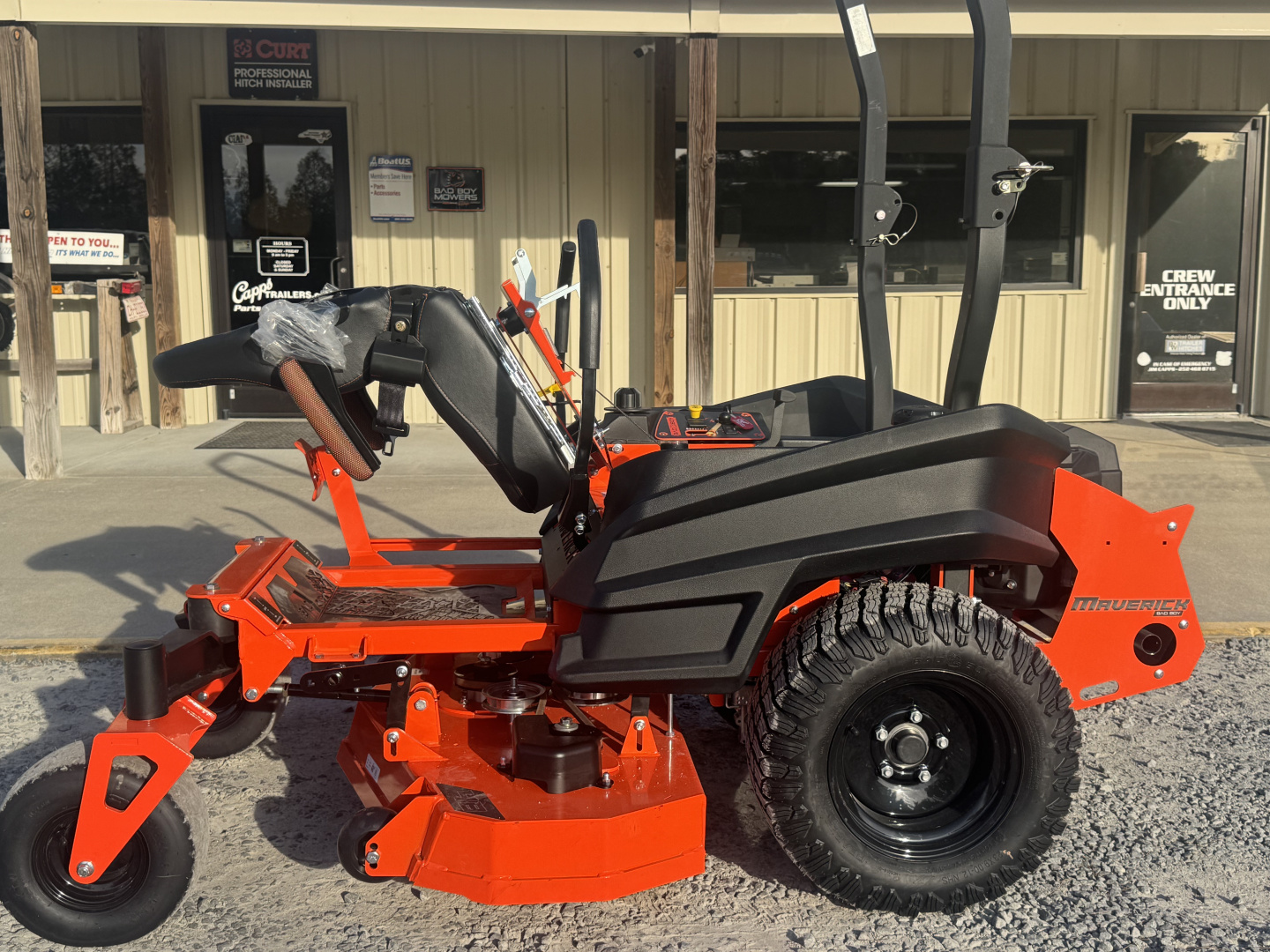 New 2026 Bad Boy MAVERICK 48" KAWASAKI BMR48FS730 Lawn Mowers
