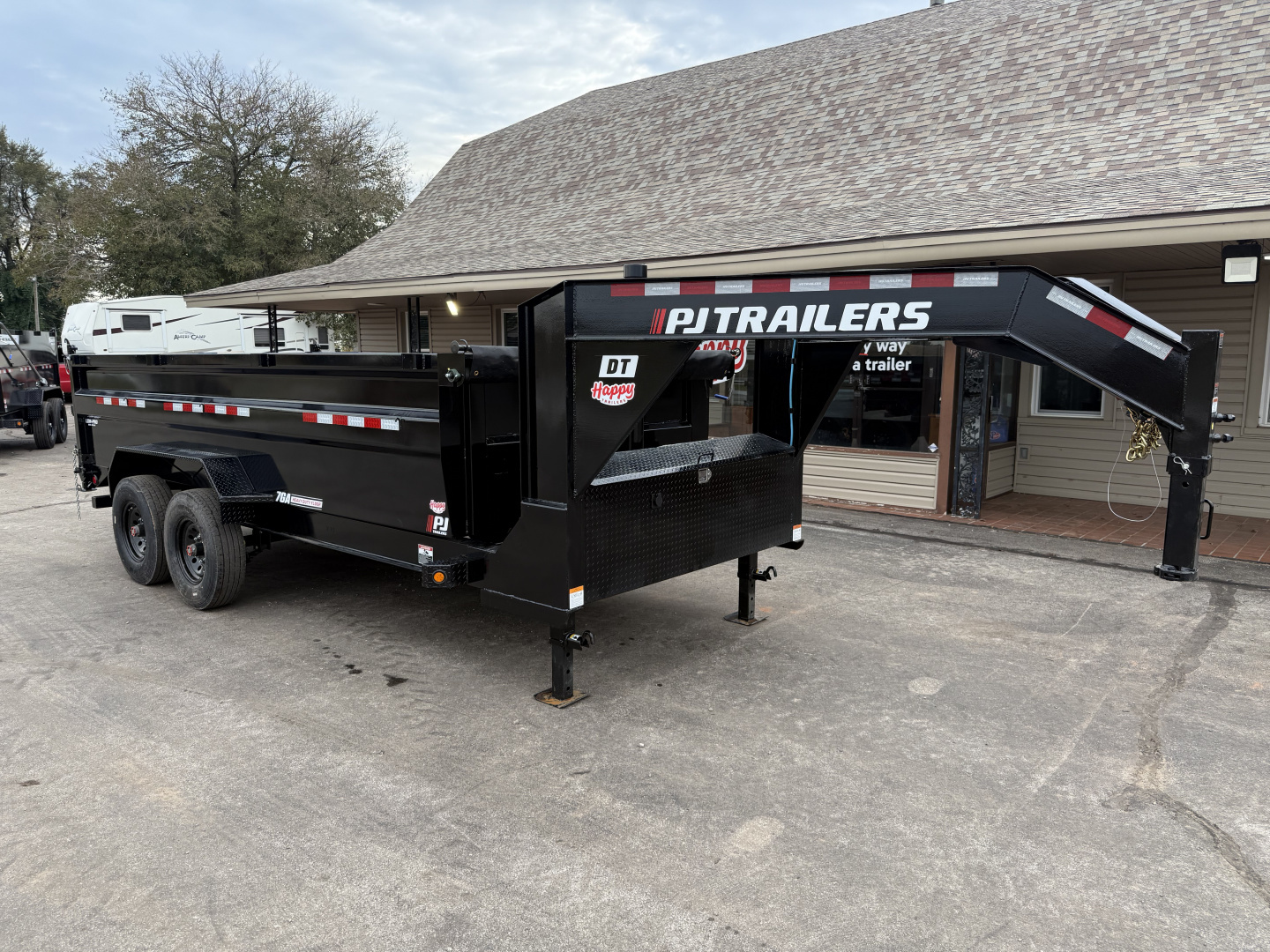 New 2026 PJ 83"x16' GN Tandem Axle Low Pro Telescopic Dump w/ 36" Sides – DT