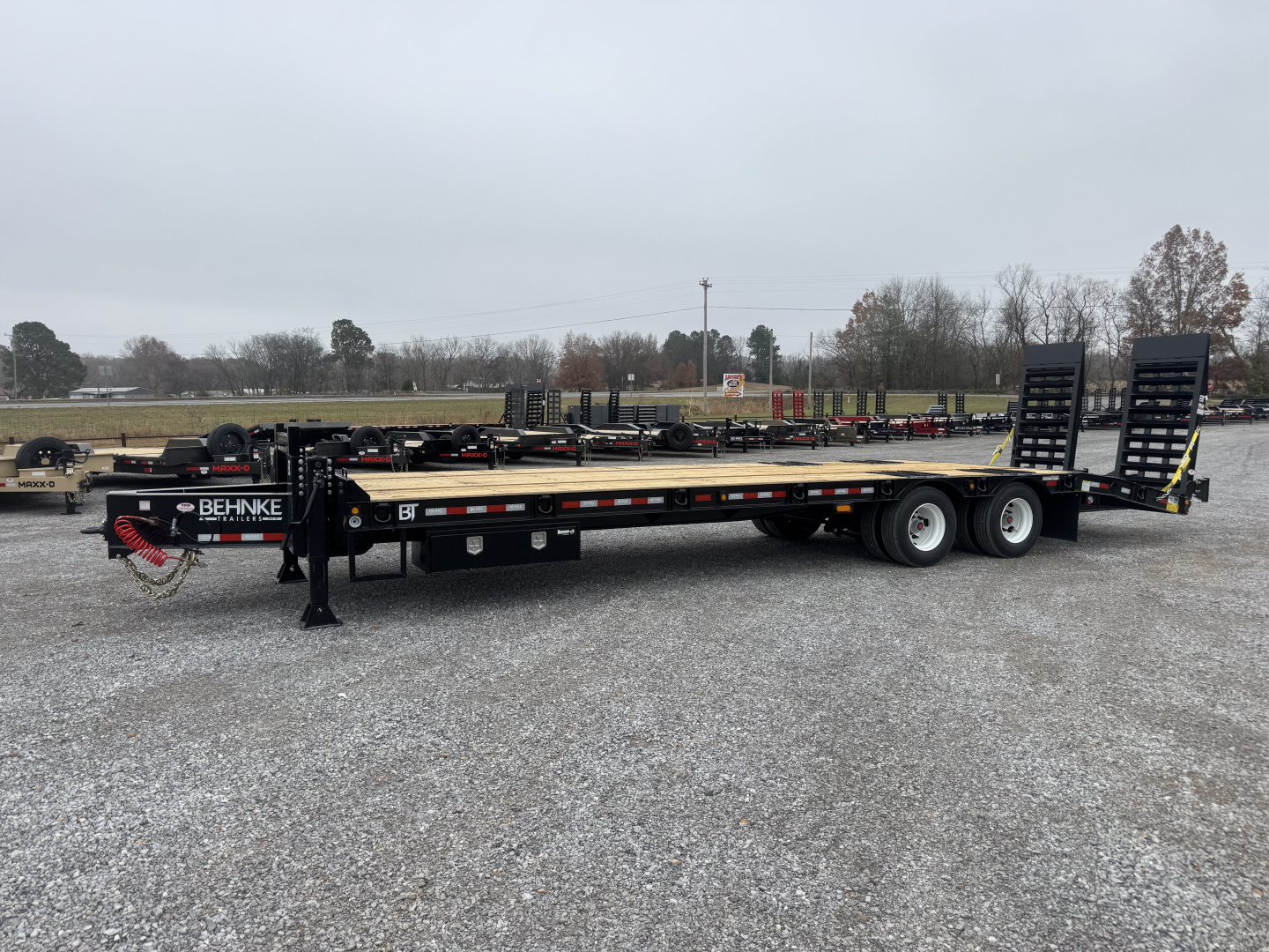 New 2026 Behnke 102"x31' 20 TON Pintle Hitch Tag Trailer *AIR RAMPS*