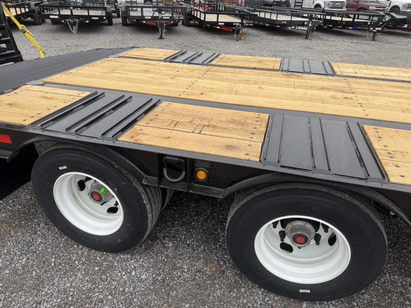 New 2026 Behnke 102"x31' 20 TON Pintle Hitch Tag Trailer *AIR RAMPS*