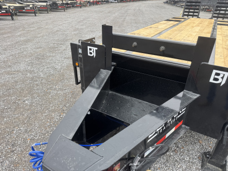 New 2026 Behnke 102"x31' 20 TON Pintle Hitch Tag Trailer *AIR RAMPS*