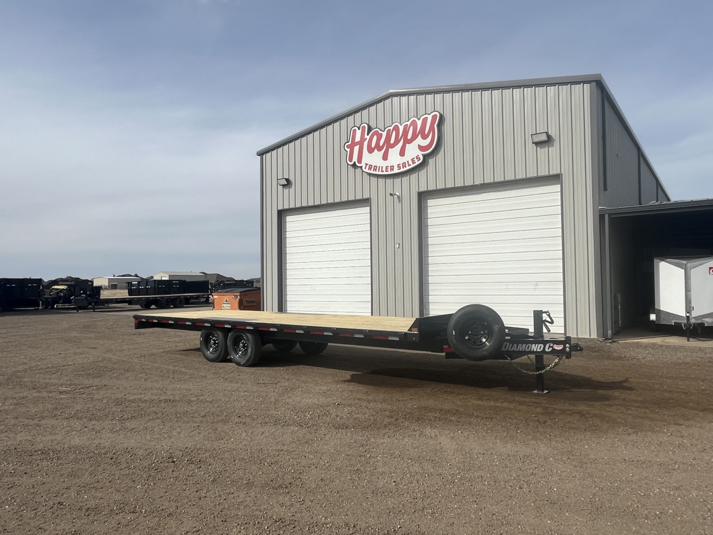 New 2026 Diamond C 102"x24' BP HD Deckover Equipment Trailer - DEC207