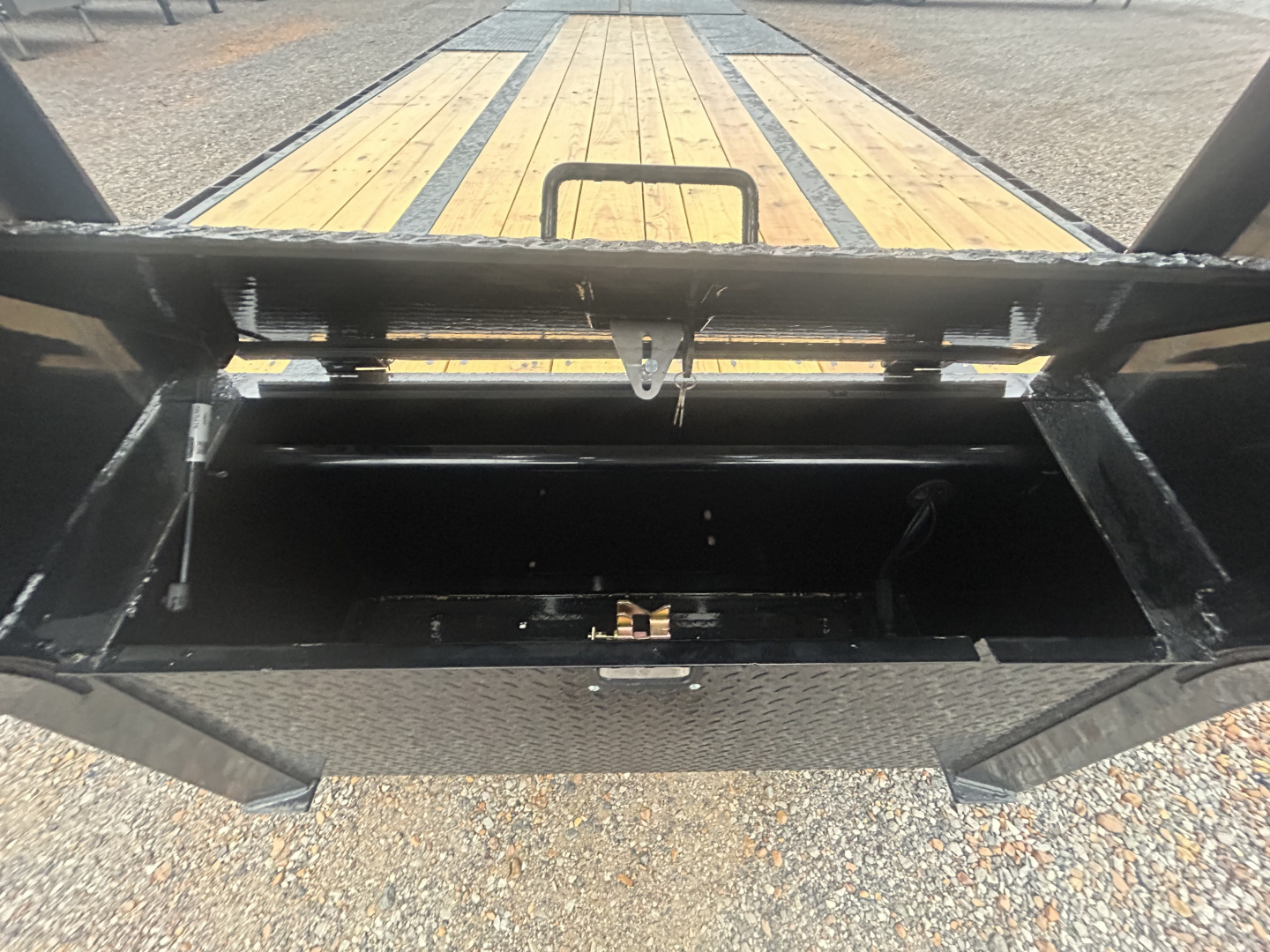 New 2026 MAXXD Gooseneck Flatbed Trailer | 102" x 25' 25K GVWR