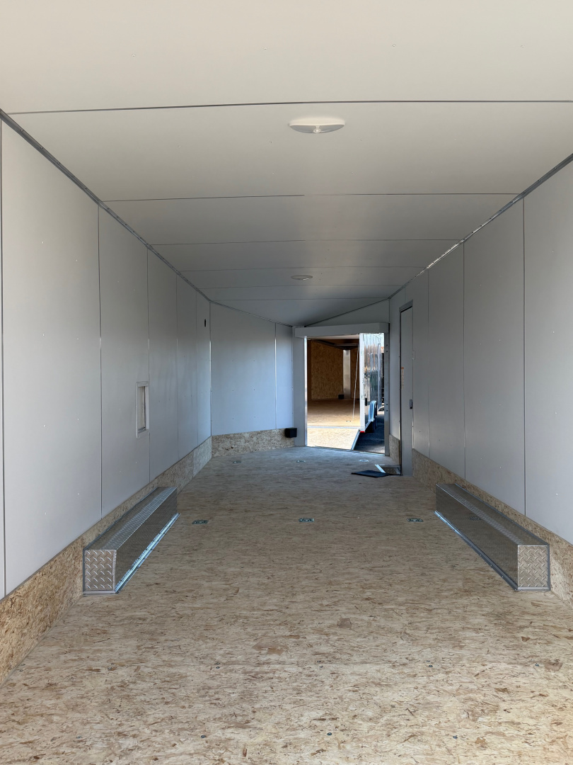 New 2026 Lightning 8.5 x 24 ( 8.5 X 27 ) Enclosed All Aluminum Combo Car Hauler with FRONT Ramp 10K GVW 7ft Interior Height