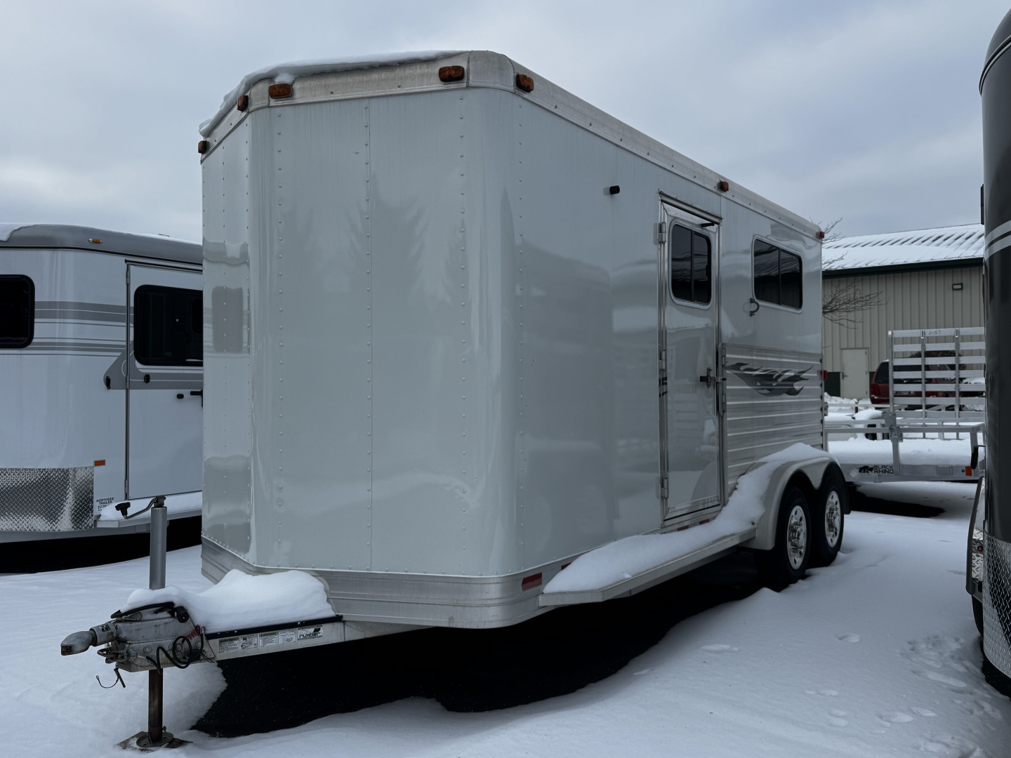 Used 2005 TA Dream Coach 2H Straight Load Bumper Pull