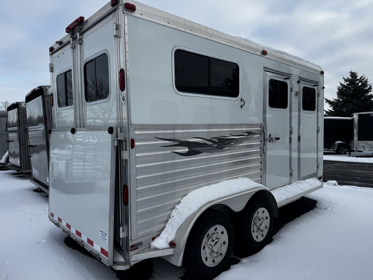 Used 2005 TA Dream Coach 2H Straight Load Bumper Pull