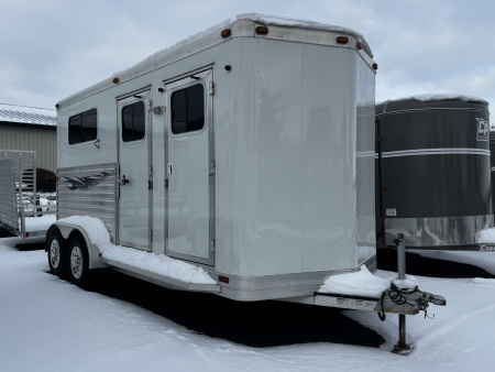 Used 2005 TA Dream Coach 2H Straight Load Bumper Pull