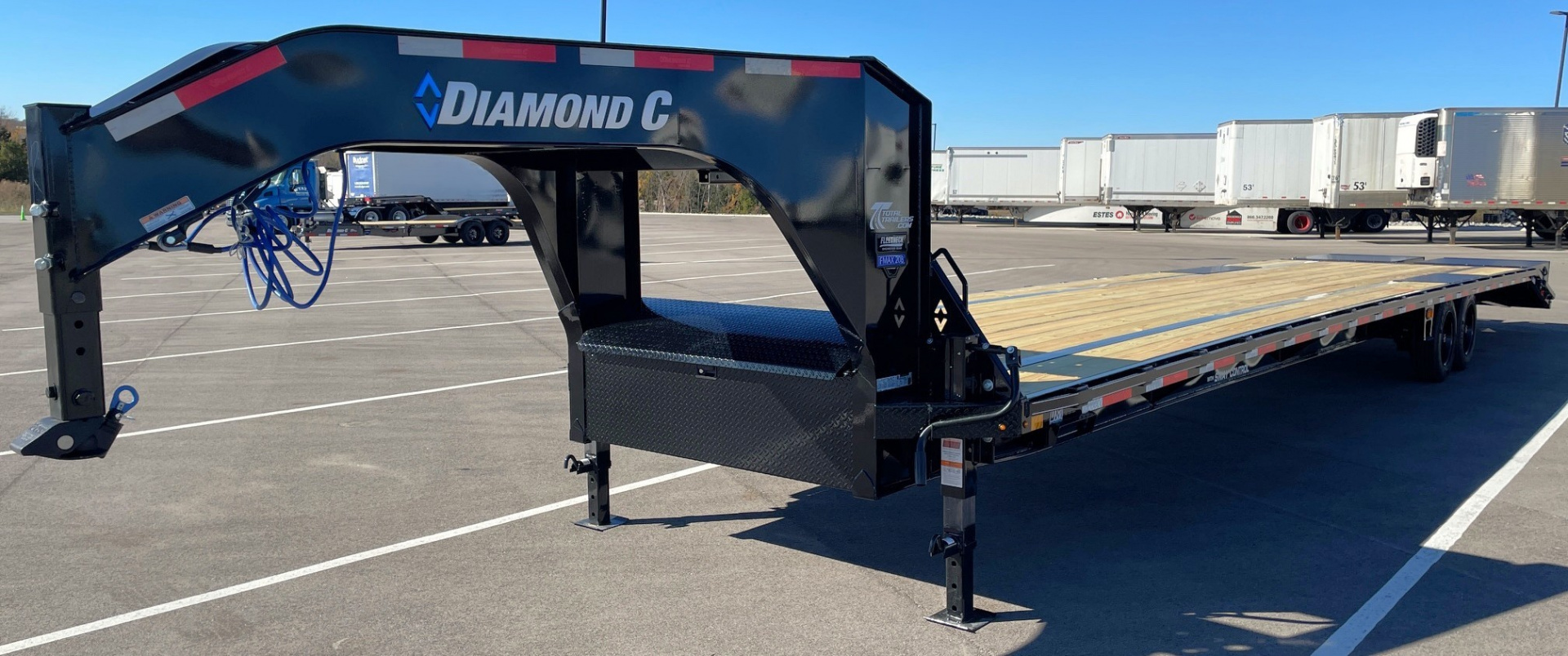 New Diamond C FMAX-208-HS 40' Gooseneck Flatbed Trailer: 18,000 GVWR, Spare, Max Ramps