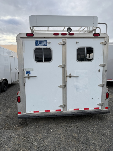Used 2003 4-Star 4H-LQ Horse Trailer