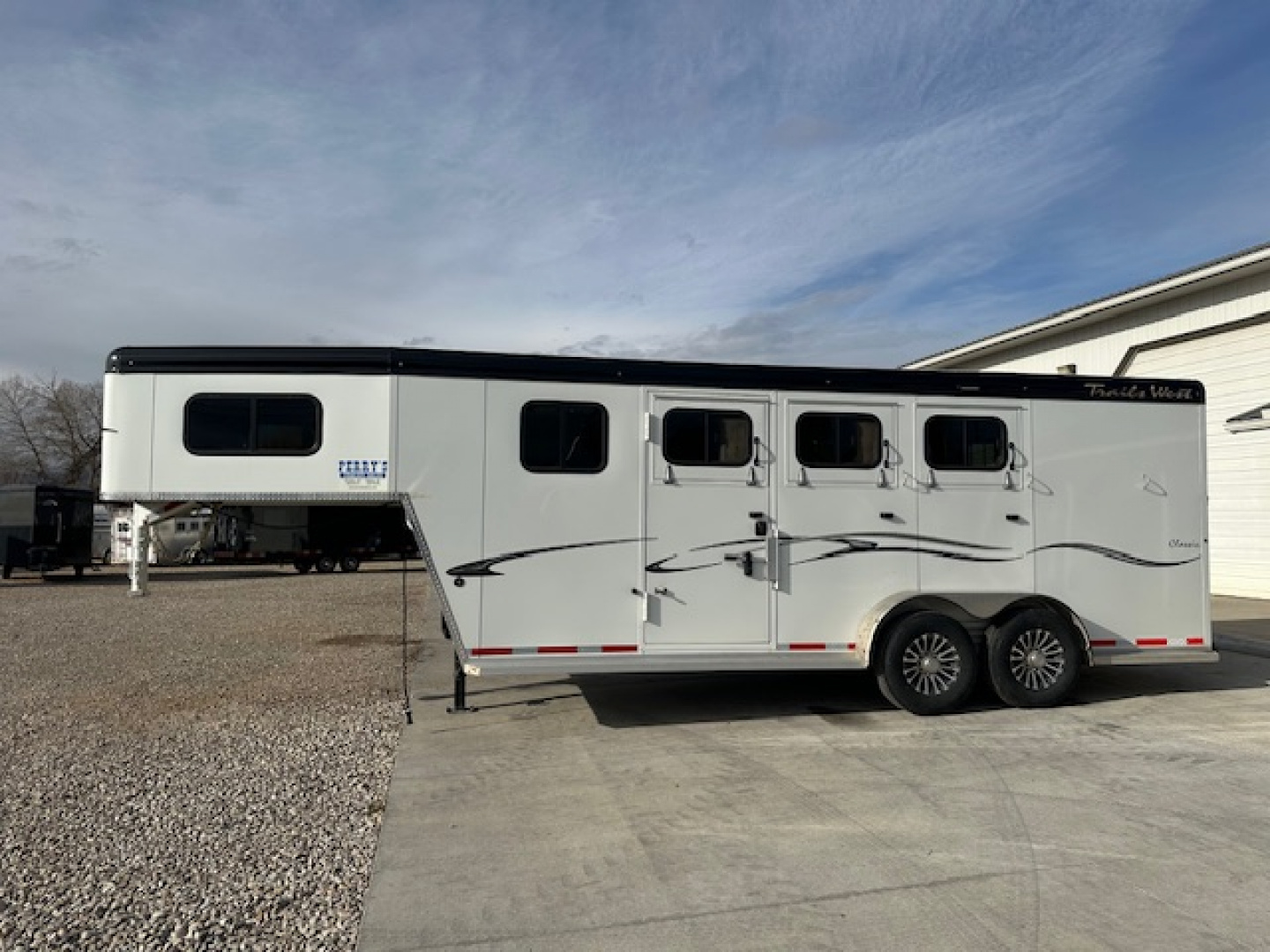 Used 2024 Trails West 3 Horse Classic