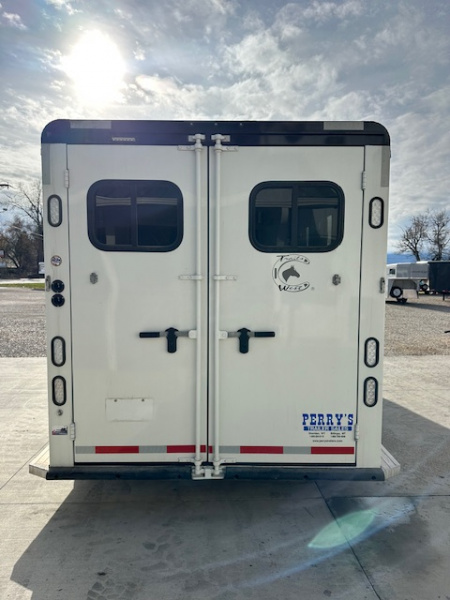Used 2024 Trails West 3 Horse Classic