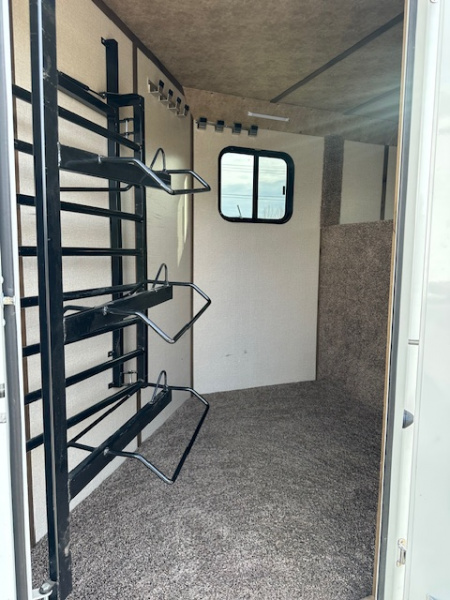 Used 2024 Trails West 3 Horse Classic