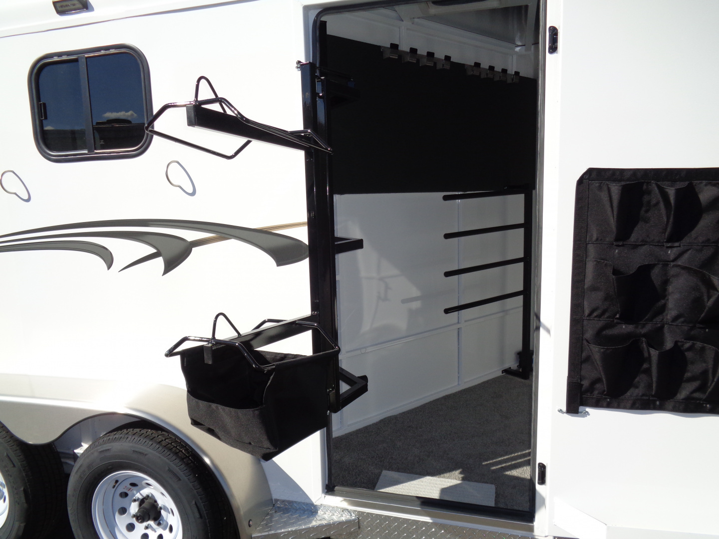 New 2026 Trails West *ADV MX II 2H * ADVENTURE MX II 2-Horse Slant Load Horse Trailer