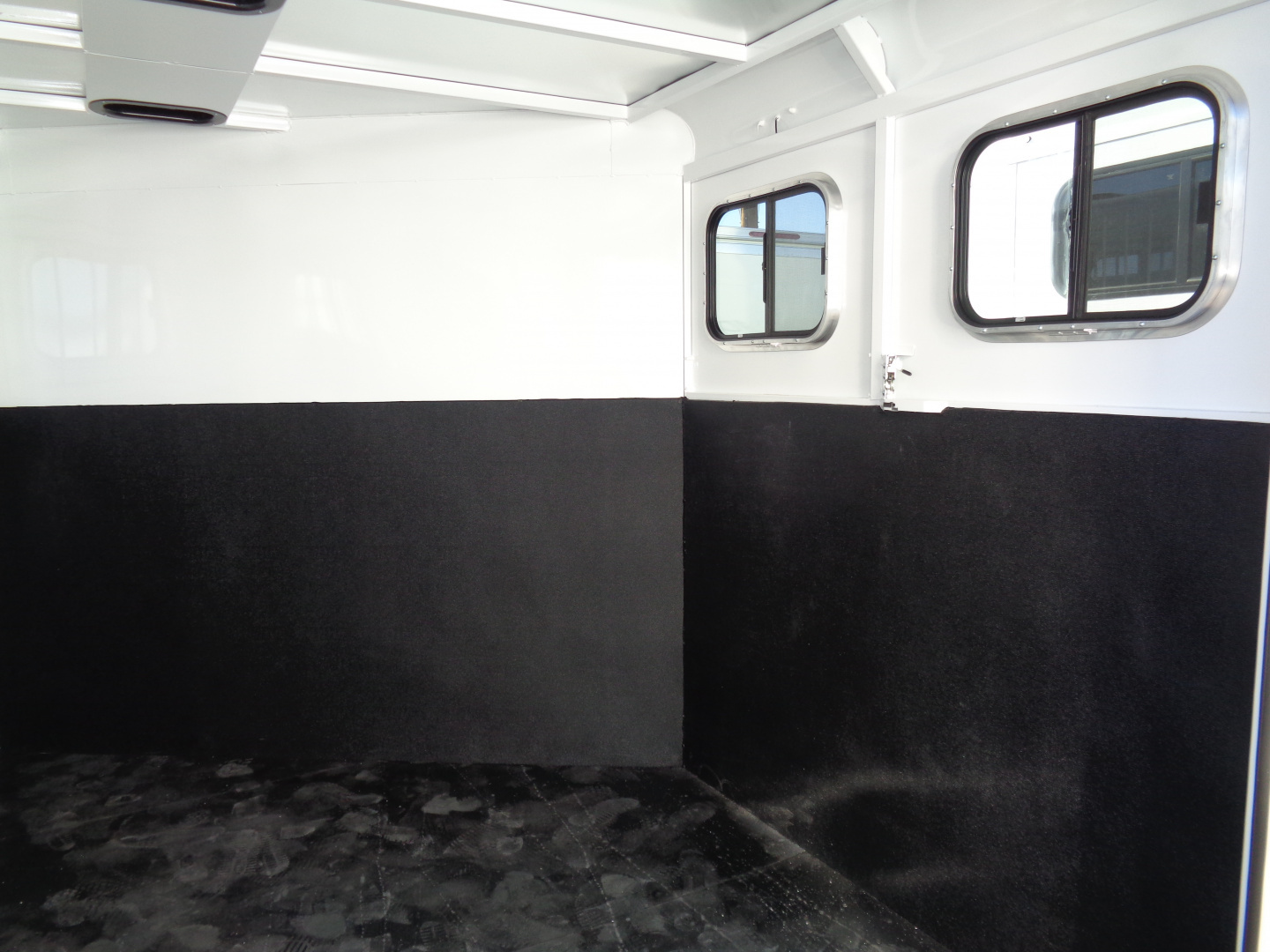 New 2026 Trails West *ADV MX II 2H * ADVENTURE MX II 2-Horse Slant Load Horse Trailer