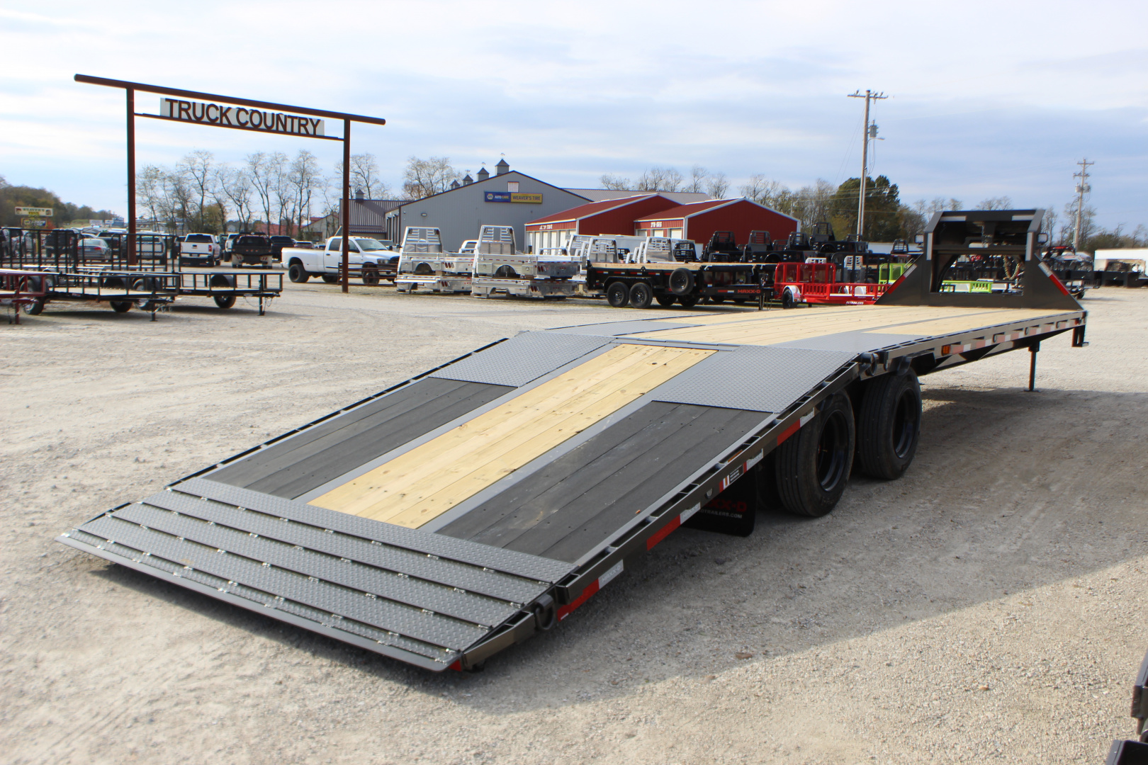New 2026 MAXX-D YDX 34' X 102" Hydraulic Dovetail Trailer
