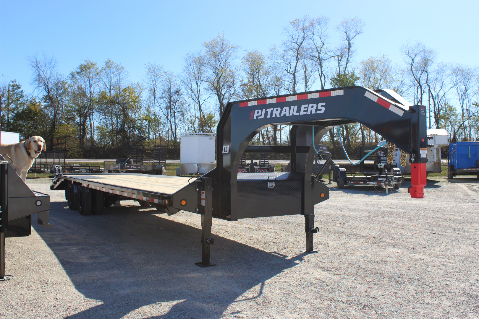 New 2026 PJ TRAILERS LD 32' Gooseneck Flatbed Trailer