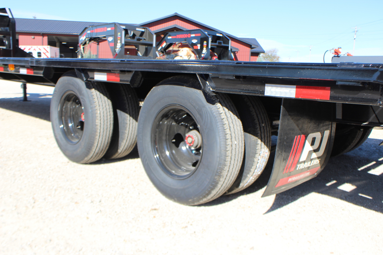 New 2026 PJ TRAILERS LD 32' Gooseneck Flatbed Trailer