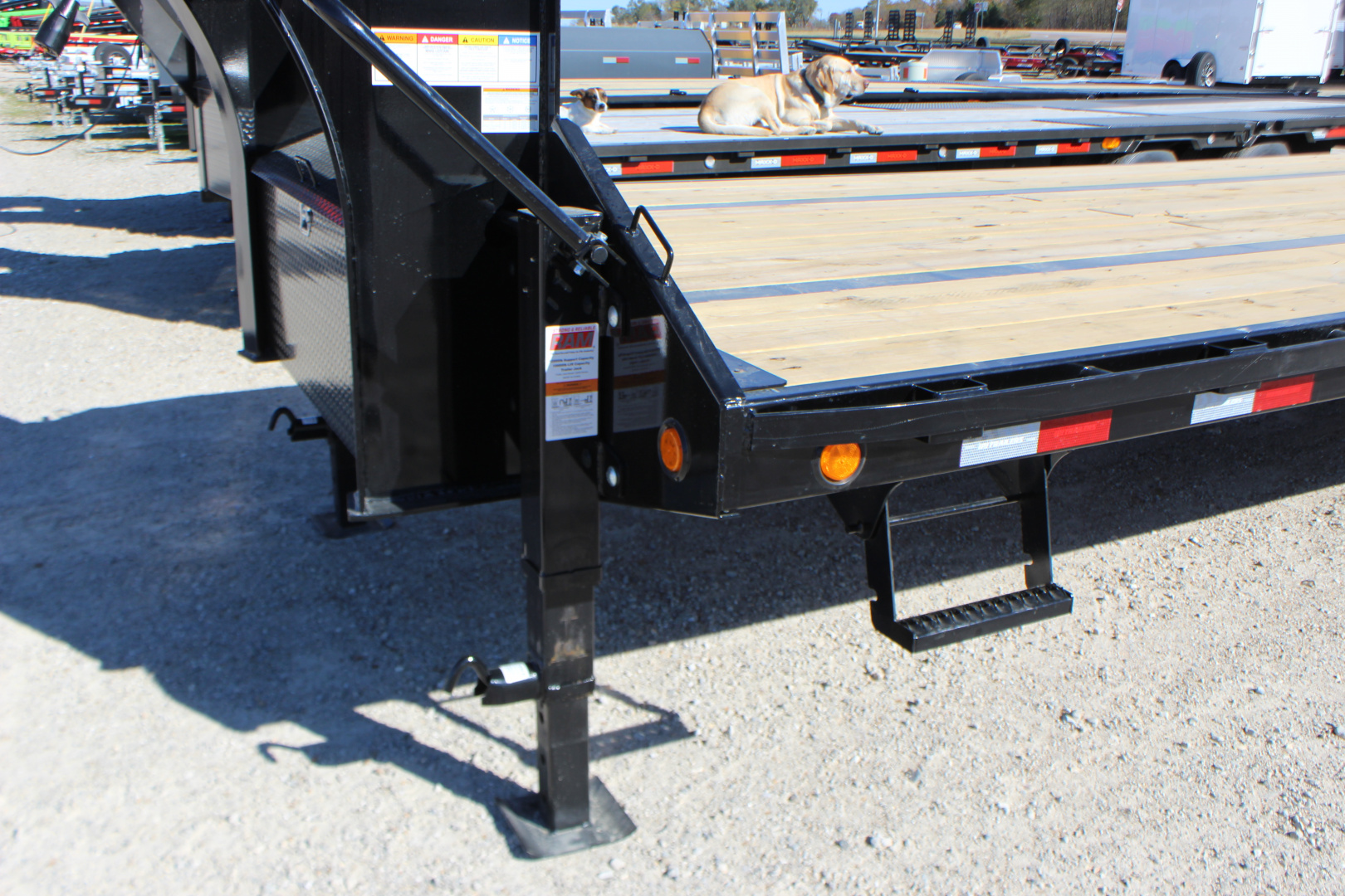 New 2026 PJ TRAILERS LD 32' Gooseneck Flatbed Trailer