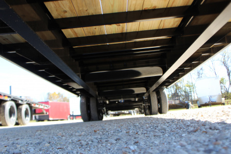 New 2026 PJ TRAILERS LD 32' Gooseneck Flatbed Trailer