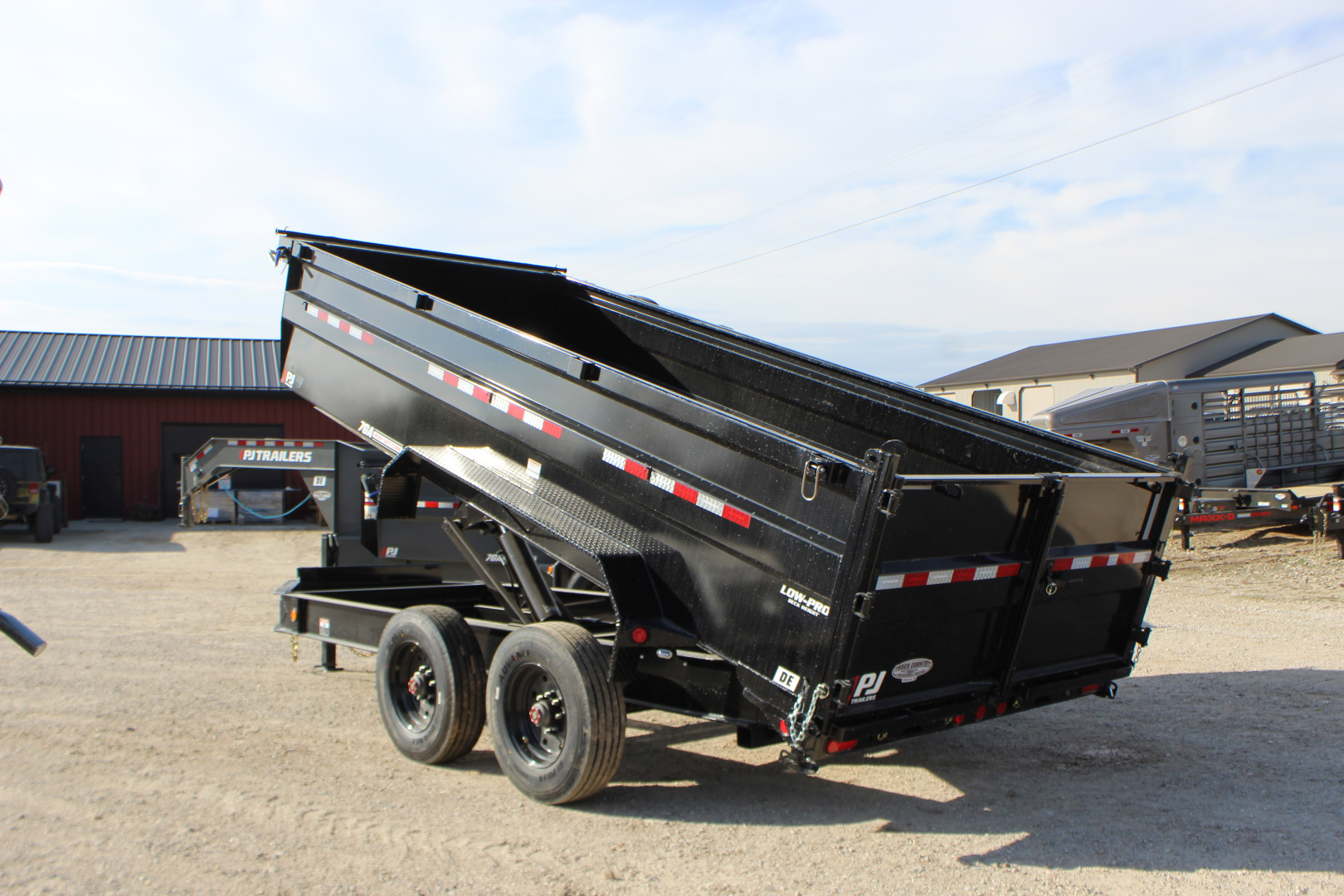 New 2026 PJ TRAILERS DE 16' BP Dump Trailer