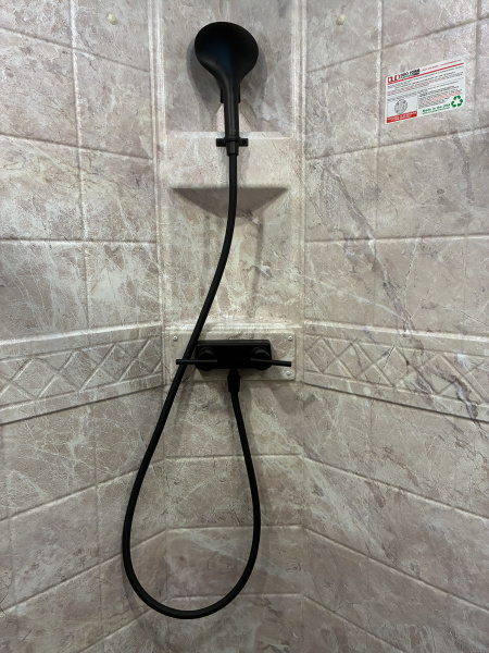 New 2026 Lakota 3H 9'LQ Horse Trailer