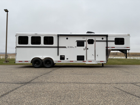 New 2026 Lakota 3H 9'LQ Horse Trailer