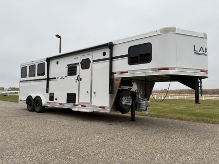 New 2026 Lakota 3H 9'LQ Horse Trailer