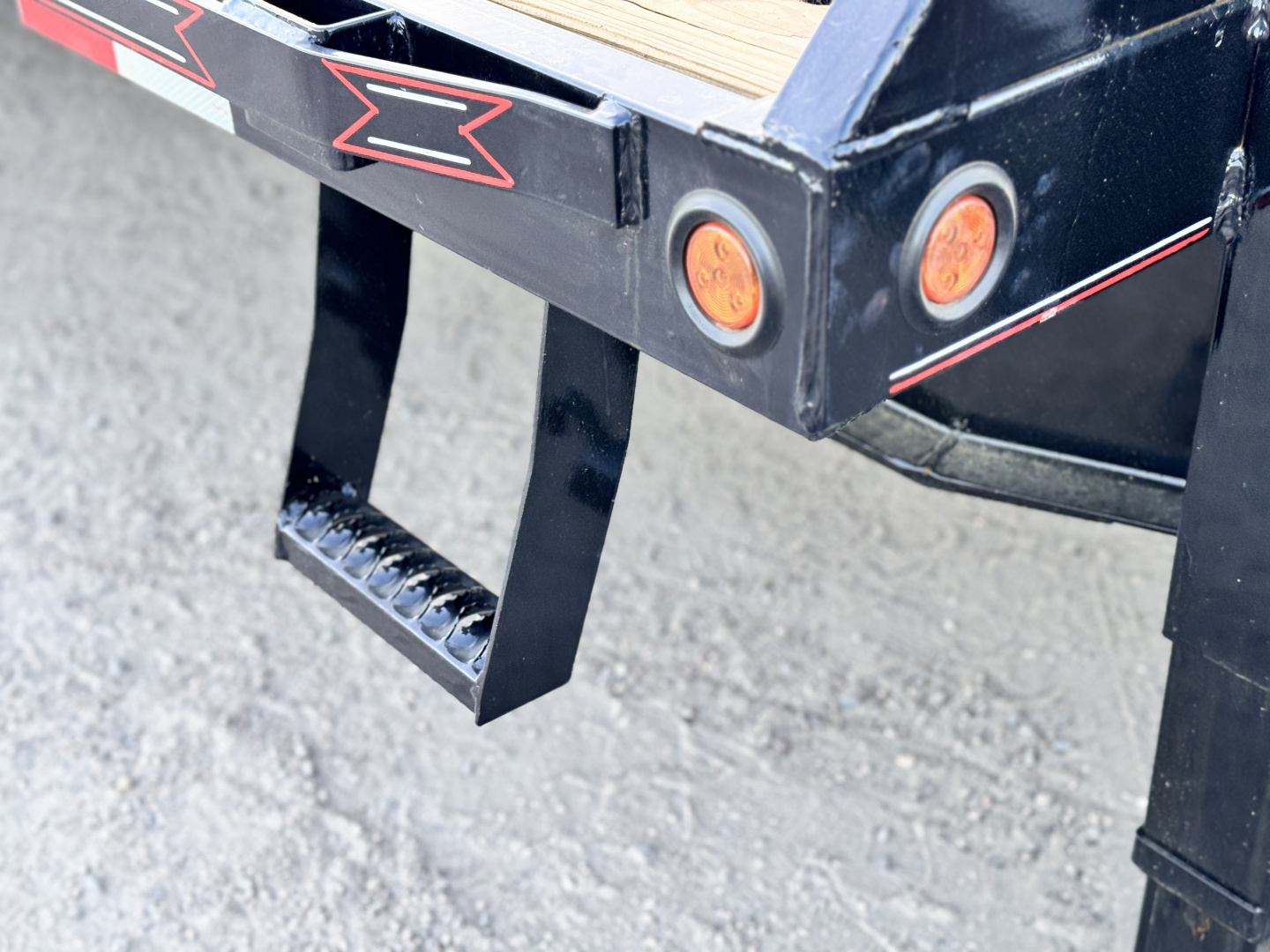 New 2026 Diamond T 8.5-22 Deckover Equipment Hauler 16K GVWR