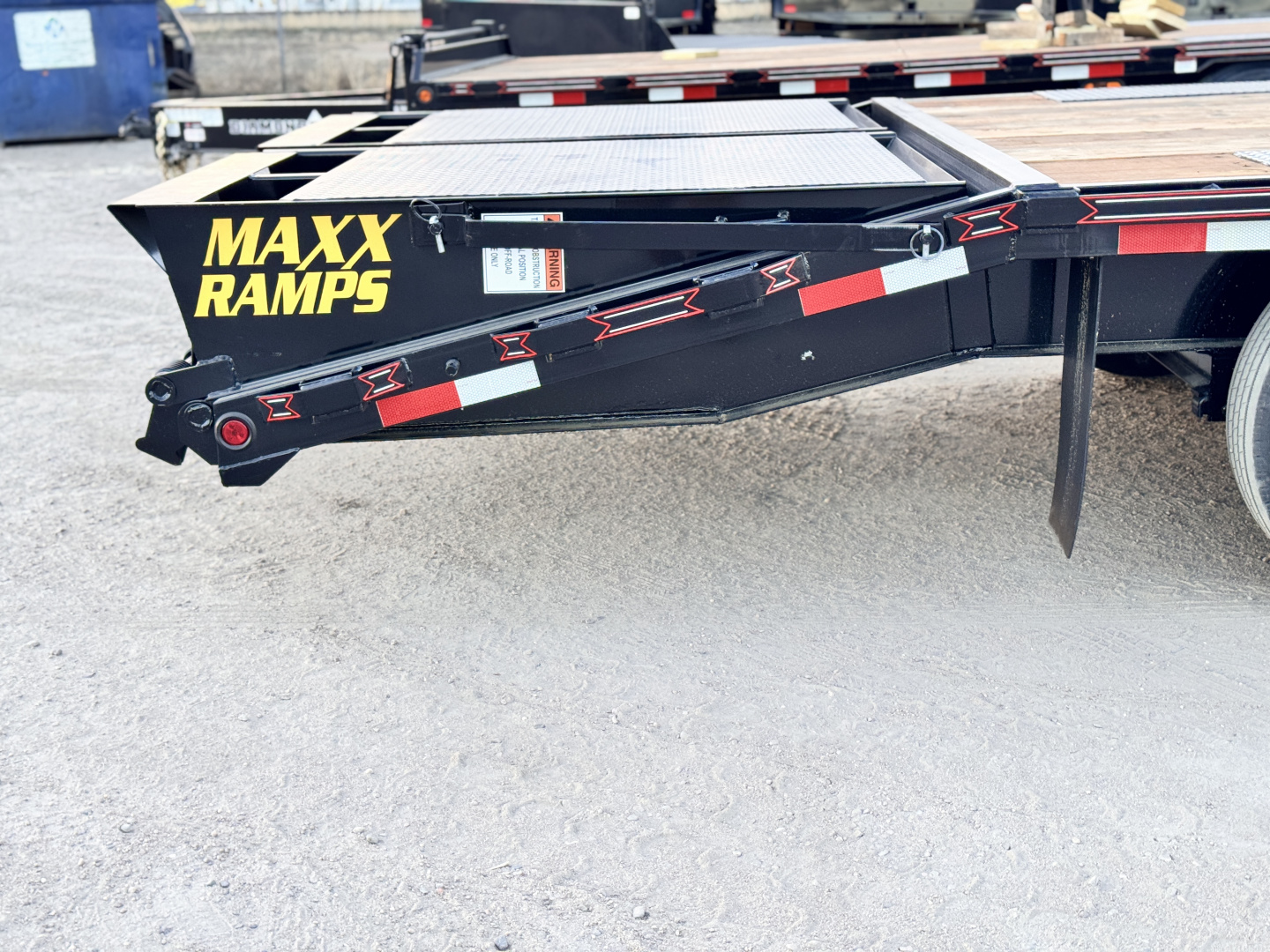 New 2026 Diamond T 8.5-22 Deckover Equipment Hauler 16K GVWR