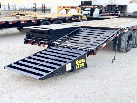 New 2026 Diamond T 8.5-22 Deckover Equipment Hauler 16K GVWR