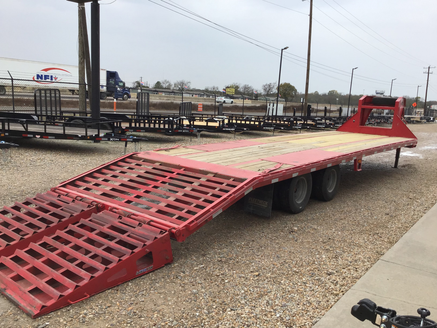 Used 2020 Diamond C 102"x32' GN Flatbed w/ Max Ramps- FMAX210