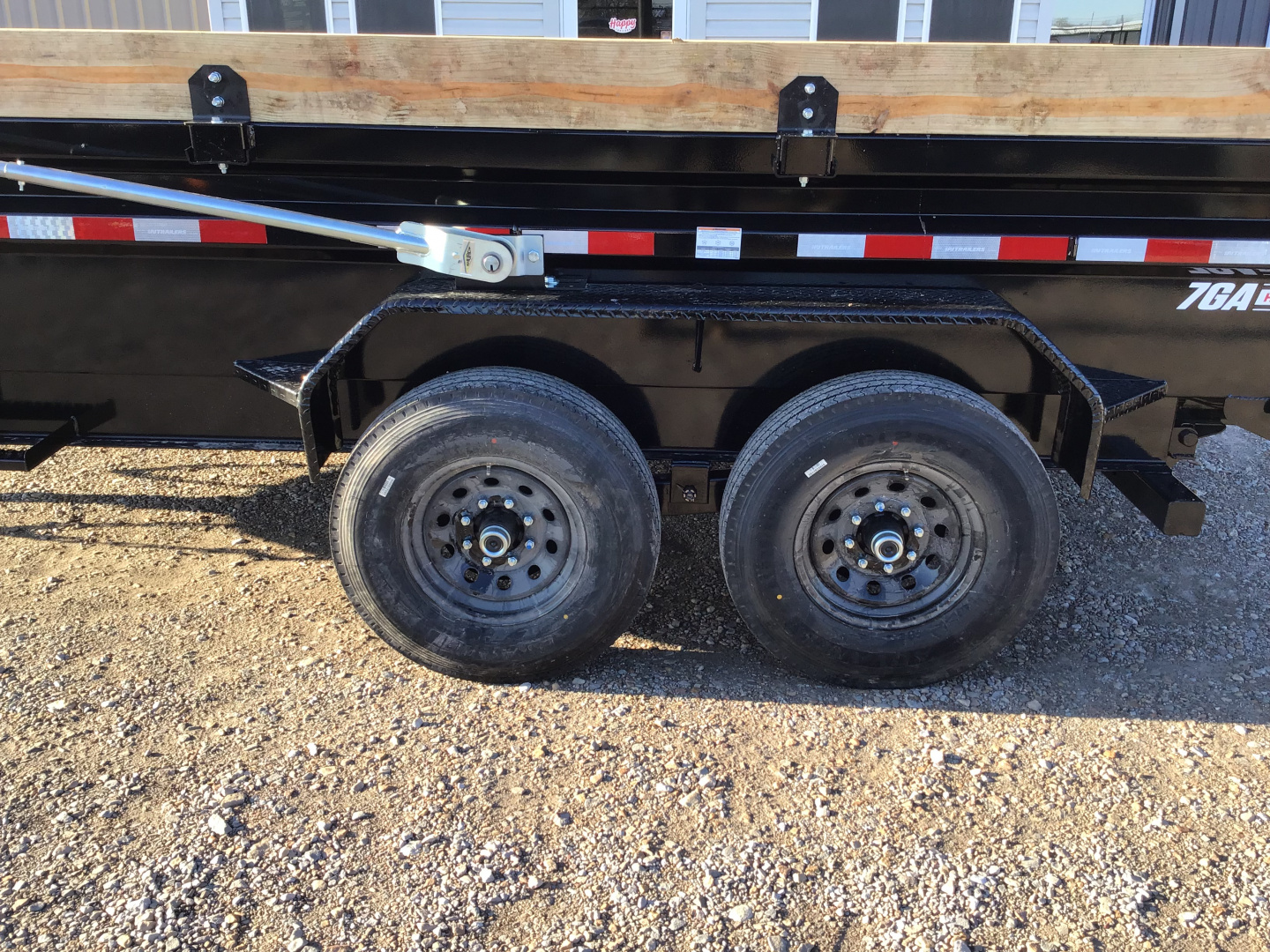 New 2026 PJ 83"x14' BP Tandem Axle Low Pro Dump w/ 24" Sides - DV