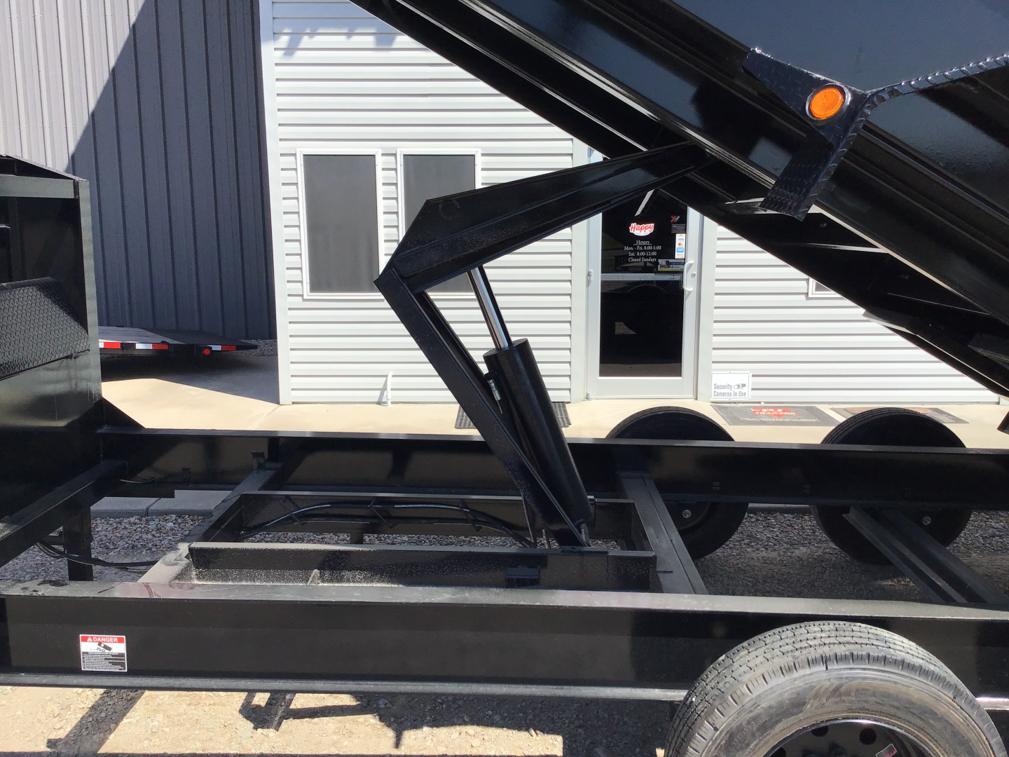 New 2026 PJ 82"x16' GN Tandem Axle HD Low Pro Dump w/ 48" Sides – DE