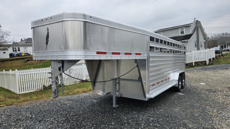 New 2026 Featherlite Trailers GOOSENECK 8127 7X20TA Stock / Stock Combo Trailer
