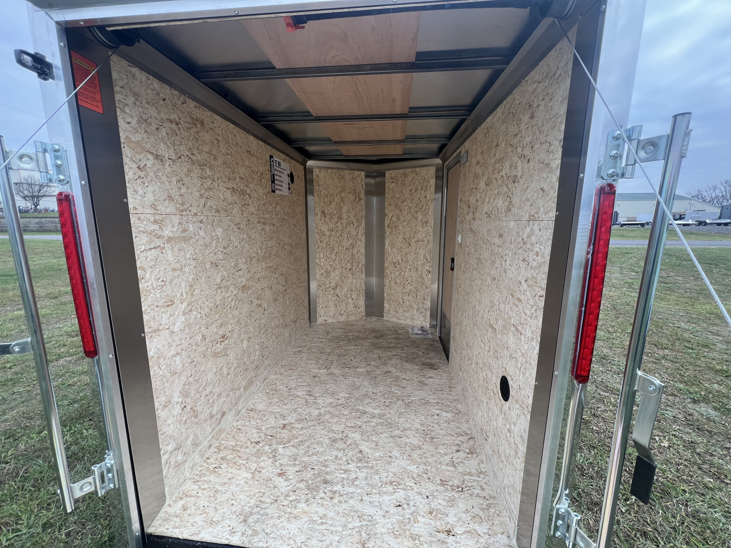 New 2026 Look Trailers 5X8 3K Ramp Door w/Side Door Cargo / Enclosed Trailer