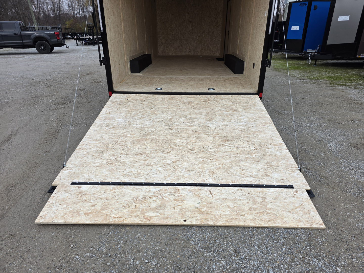 New 2026 Formula Trailers 8.5X20 10K GVWR 080 SCREWLESS EXTERIOR BLACKOUT 7' INSIDE ALUMINUM WHEELS UTV SXS CAR Cargo / Enclosed Trailer