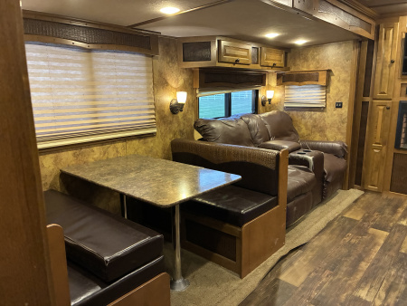 Used 2014 Lakota 4H 16LQ Horse Trailer