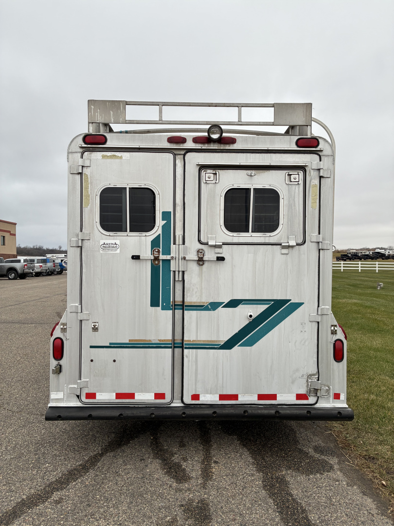 Used 1995 4-Star 6H Gooseneck Horse Trailer