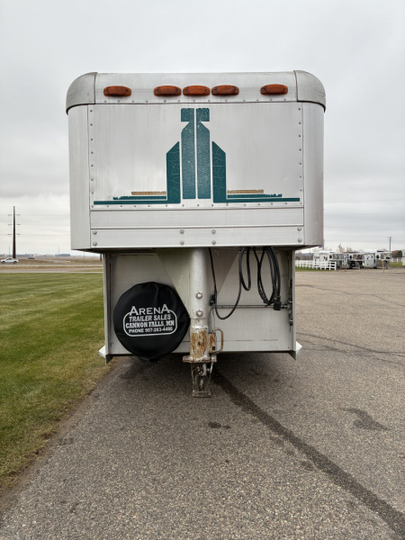 Used 1995 4-Star 6H Gooseneck Horse Trailer