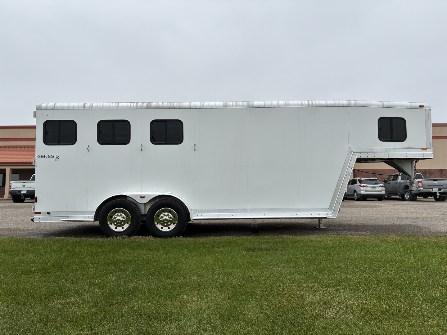 Used 2004 Kiefer 3 Horse Gooseneck Horse Trailer