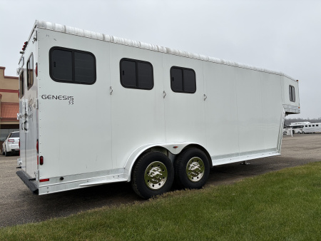 Used 2004 Kiefer 3 Horse Gooseneck Horse Trailer