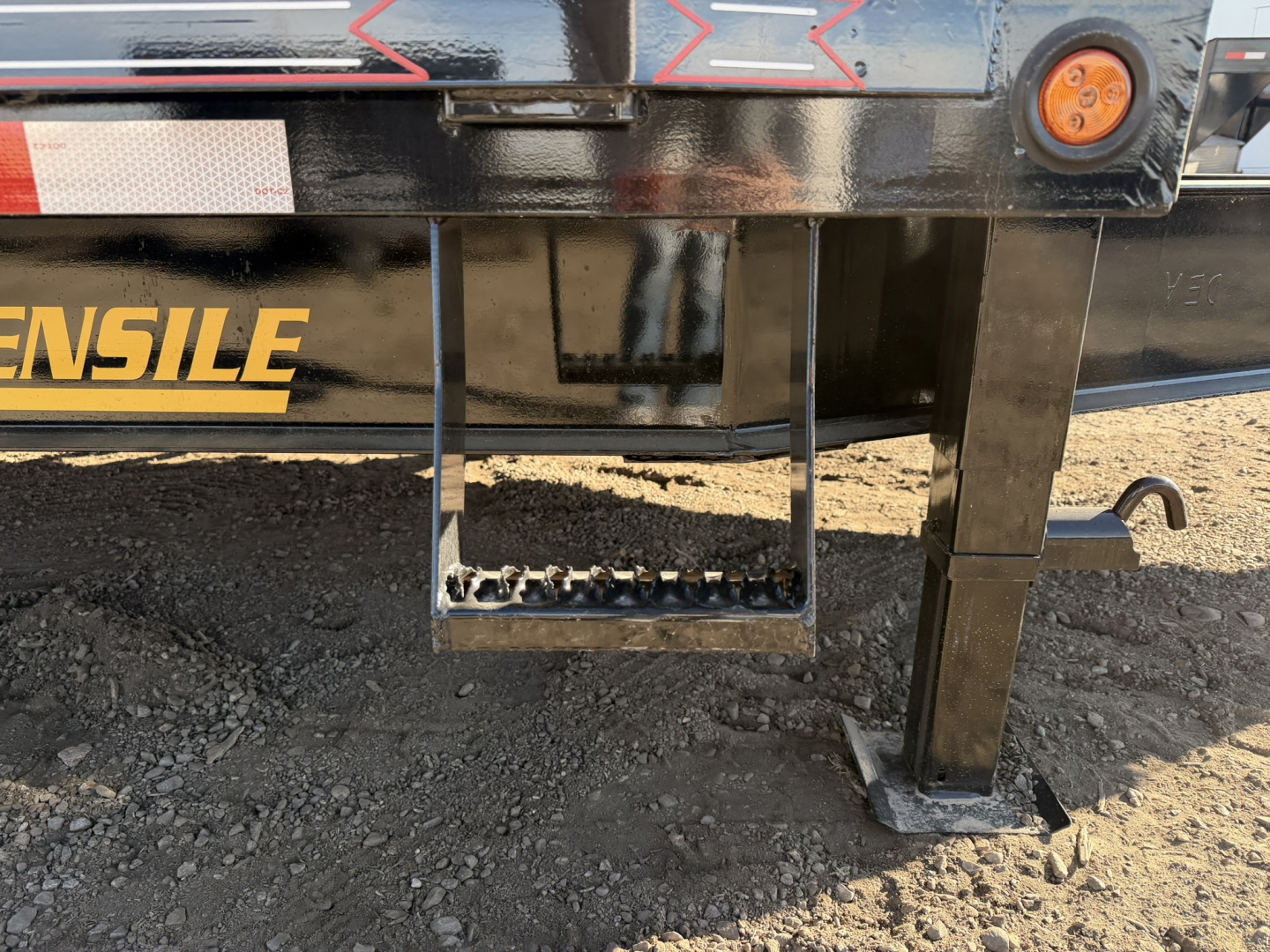 New 2026 Diamond T 8.5-24 Deckover Equipment Hauler 16K GVWR