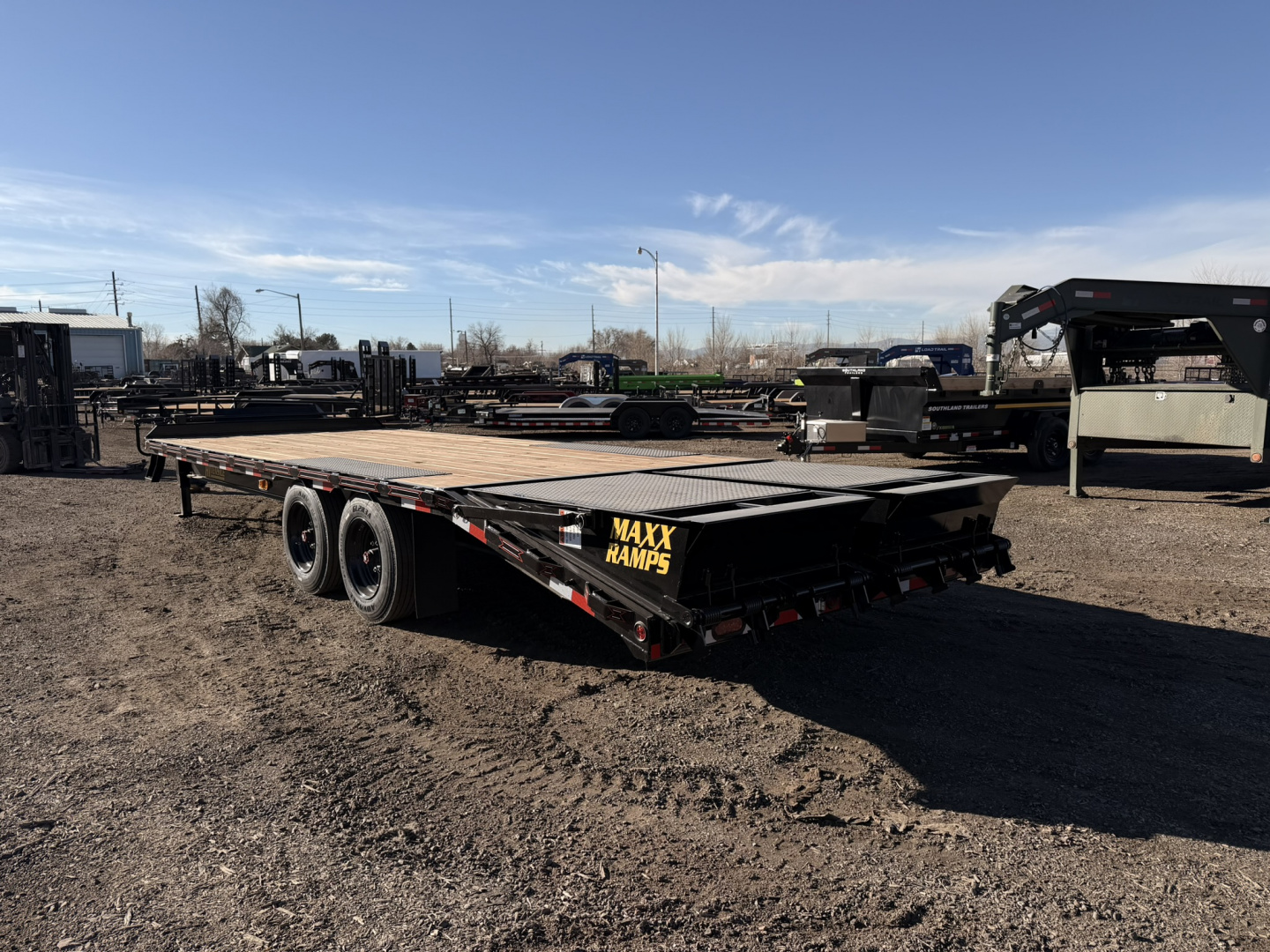 New 2026 Diamond T 8.5-24 Deckover Equipment Hauler 16K GVWR