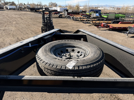 New 2026 Load Trail 8.5-28 Single Wheel Gooseneck Deckover Equipment Hauler 15.9K GVWR