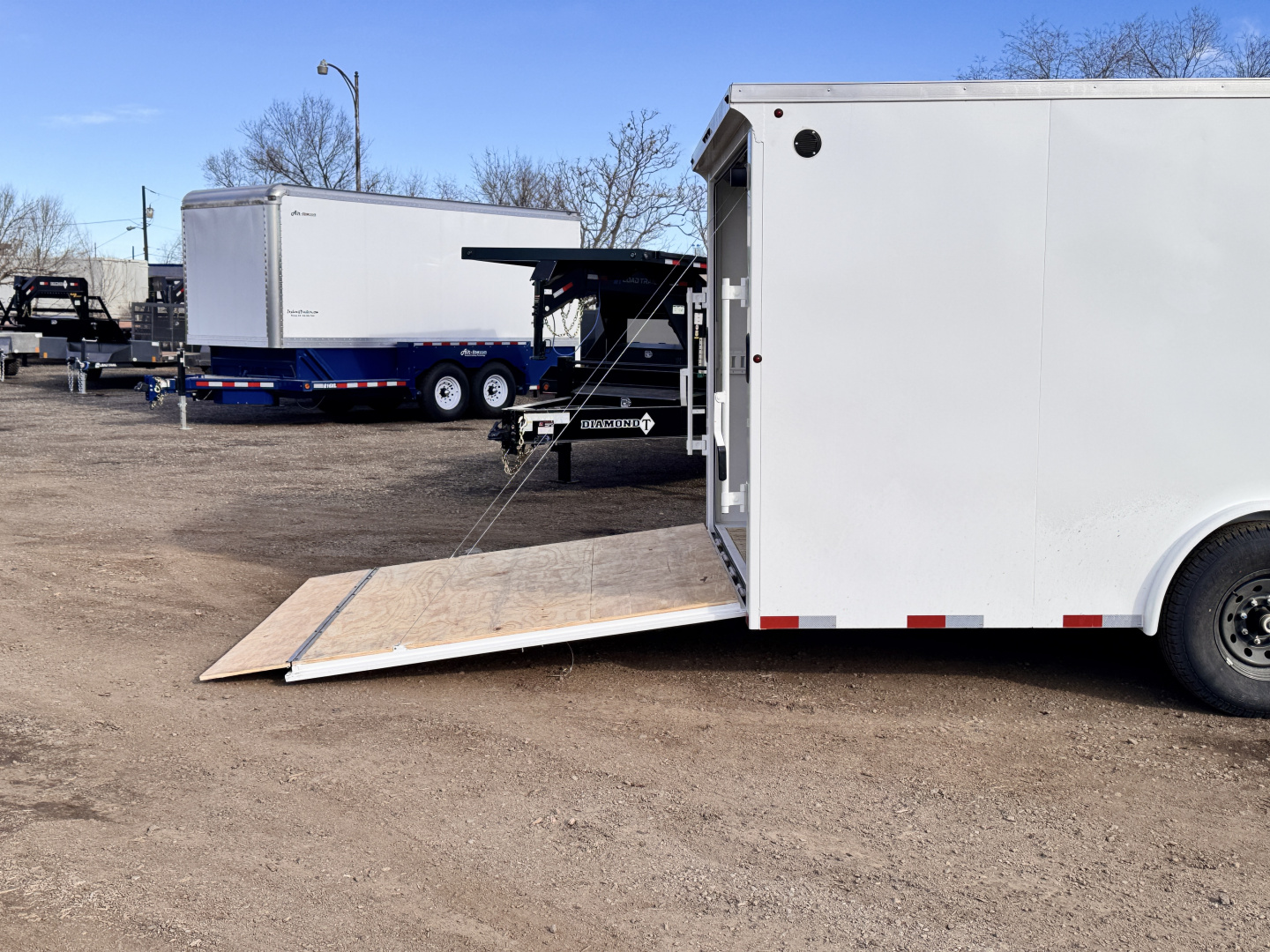New 2026 X-On 8-20 Enclosed Cargo Trailer – Heavy Duty 14K GVWR