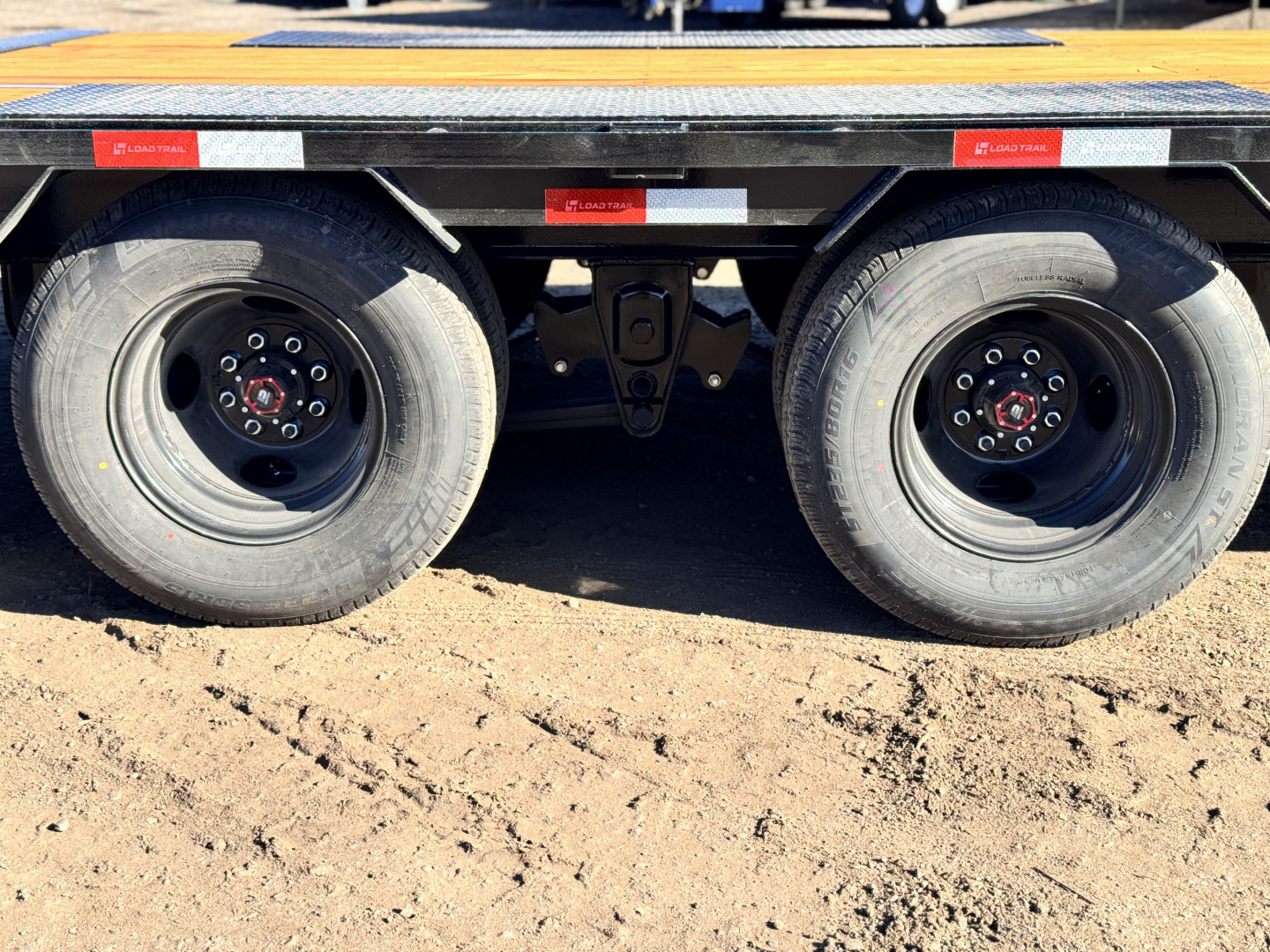 New 2026 Load Trail 8.5-32 Tandem Dual Gooseneck W/ MAX Ramps 24K GVWR